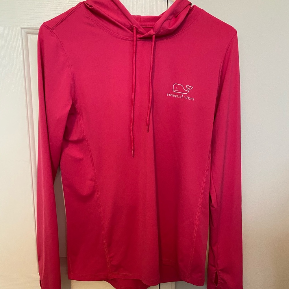 Vineyard Vines pink hoodie/top